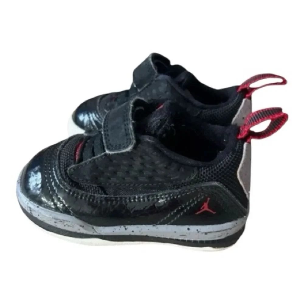 Jordan Infant Boy Black Patent Leather Sneakers Size 4C Red Jump Man Logo